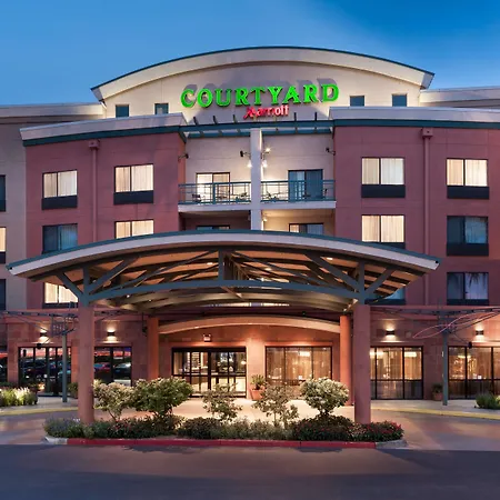 Courtyard Los Angeles Burbank Airport-2