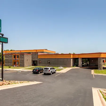 Quality Inn Arkansas City North-3