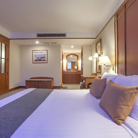 Cholchan Pattaya Beach Resort - Sha Extra Plus-3