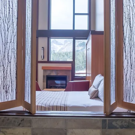 Sunshine Mountain Lodge-2