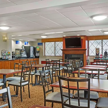 Best Western Plus The Inn At Sharon/Foxboro-3