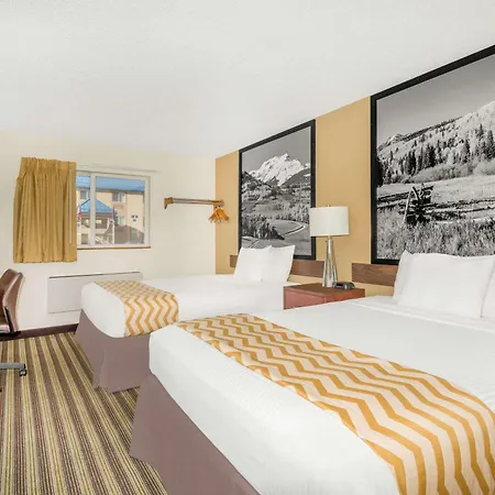 Travelodge By Wyndham Loveland/Fort Collins Area-3