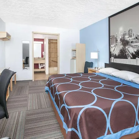 Super 8 By Wyndham City Of Moore-3