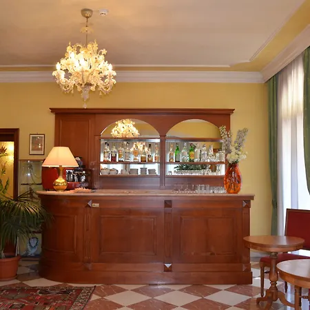 Hotel Villa Cipro-2