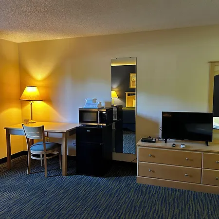 Ameristay Inn & Suites-3