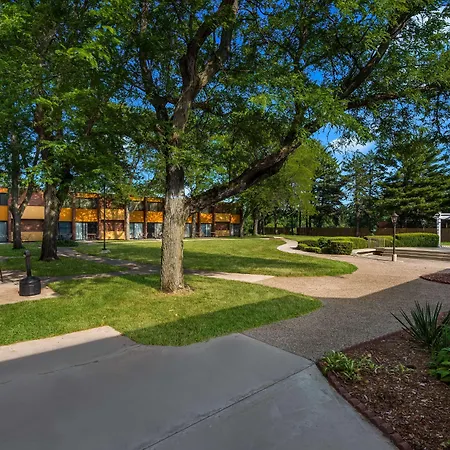 Best Western Prairie Inn & Conference Center-2