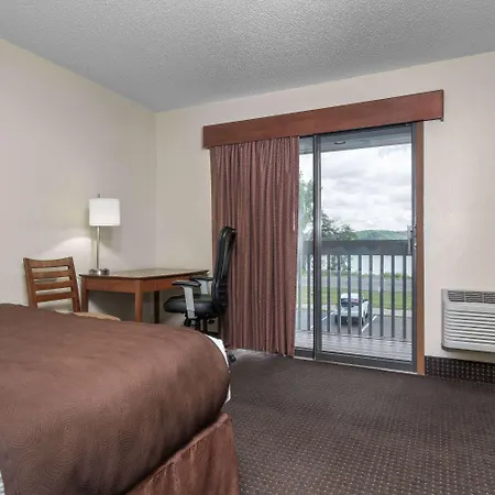 Americinn By Wyndham Lake City-3