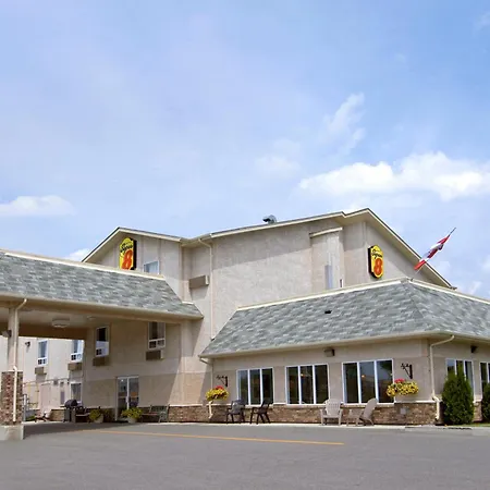 Super 8 By Wyndham Fort Frances-3
