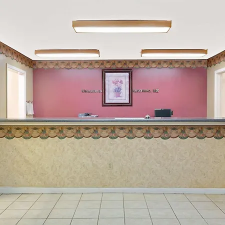 Super 8 By Wyndham Kosciusko-2