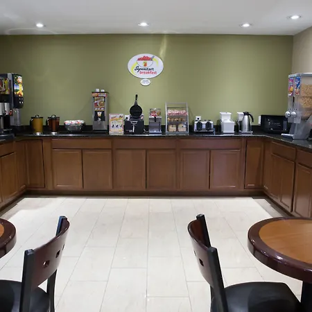 Econo Lodge Canton North-3
