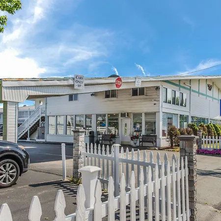 Americas Best Value Inn Hyannis-2
