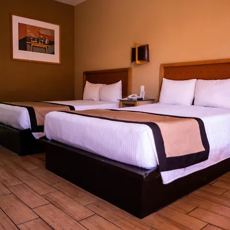 Hotel Colonial Mexicali-2