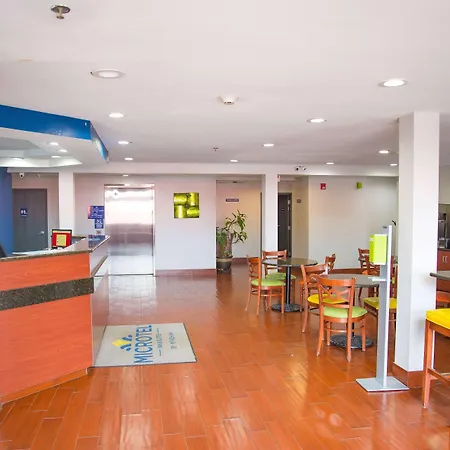 Microtel Inn & Suites By Wyndham Daphne-2
