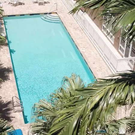 Hampton Inn Hallandale Beach-Aventura-3