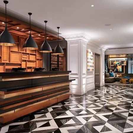 Courtyard By Marriott San Francisco Downtown/Van Ness Ave-3