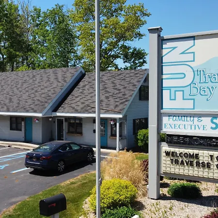 Traverse Bay Inn-3