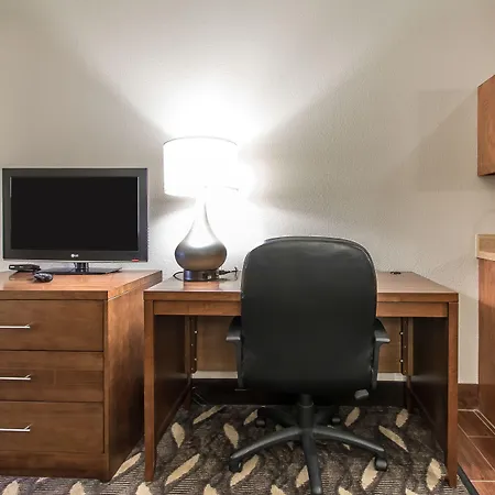 Comfort Suites Rolla-3