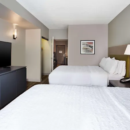 Hampton Inn & Suites By Hilton- Newark Airport Elizabeth-3