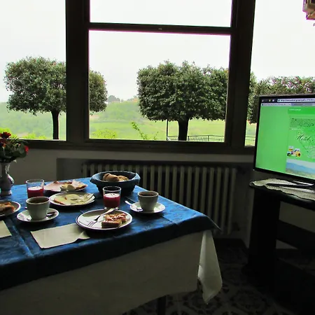 Hotel Sangallo B&B - Panoramic Position - Valley And Vineyard View- Family Run-3