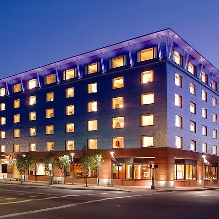 Hilton Garden Inn Portland Downtown Waterfront-3