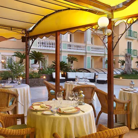 Grand Hotel La Pace (Adults Only)-3