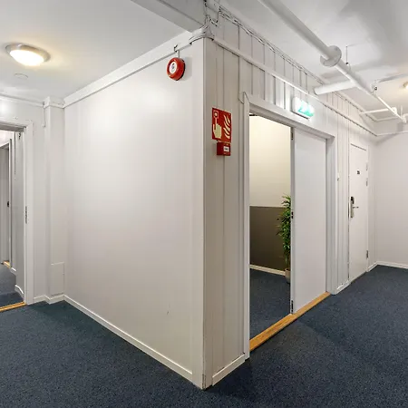 Enter Backpack Hotel-2