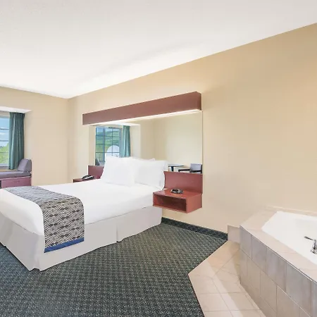 Microtel Inn & Suites By Wyndham Hamburg-2