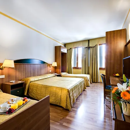 Hotel Vivit ***S-2