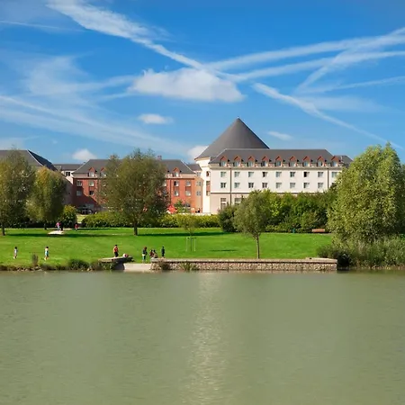 Grand Magic Hotel Marne La Vallee-3