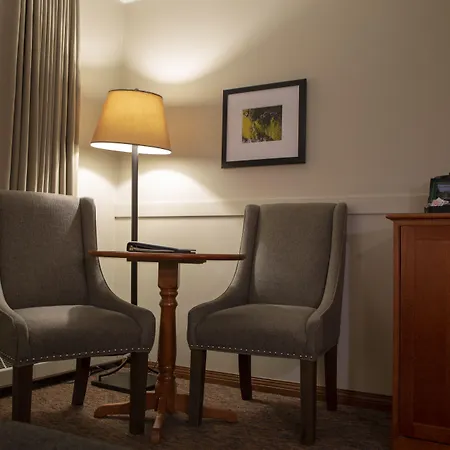 Whistler'S Inn-3