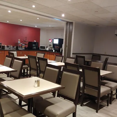 Best Western Plus Burlington Inn & Suites-3