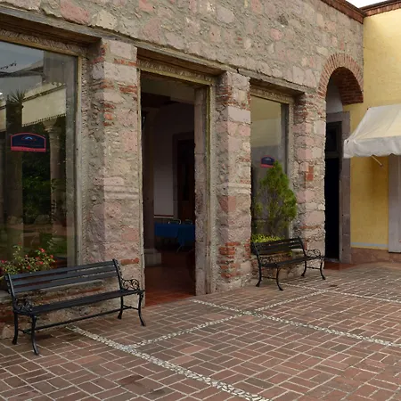 Howard Johnson By Wyndham Morelia Calle Real-2