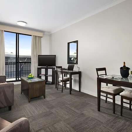 Oaks Sydney North Ryde Suites-2