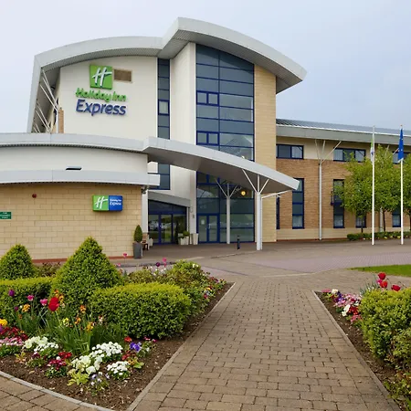 Holiday Inn Express Northampton - South By Ihg-3