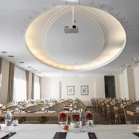 Eurostars Uhotel-3