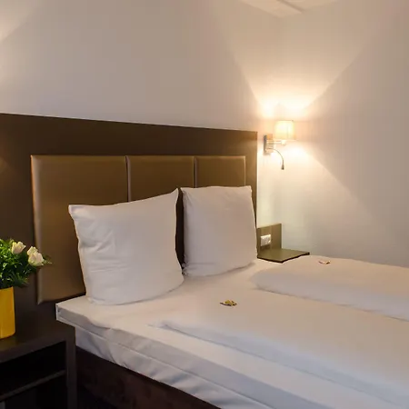 City Hotel Wiesbaden-3