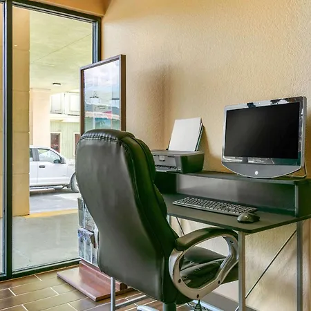 Quality Inn Rawlins I-80-3