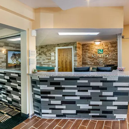 Quality Inn Rawlins I-80-2