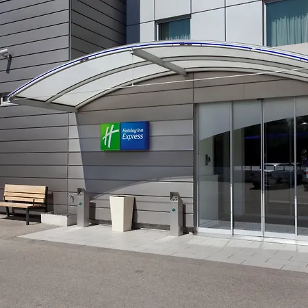 Holiday Inn Express Geneva Airport By Ihg-2