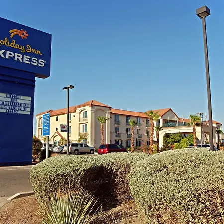Hampton Inn By Hilton Calexico-3