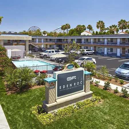 Eden Roc Inn & Suites Near The Maingate-2