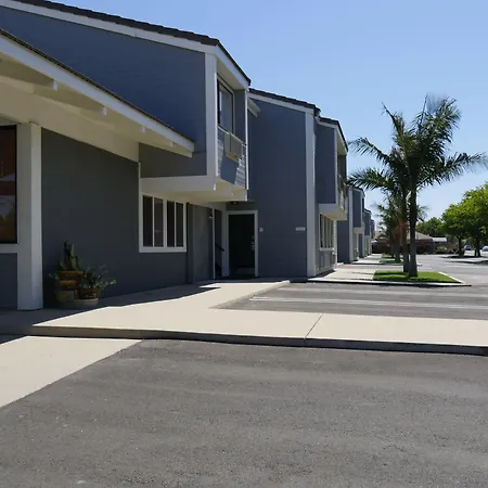 Inn At Highway 1-3