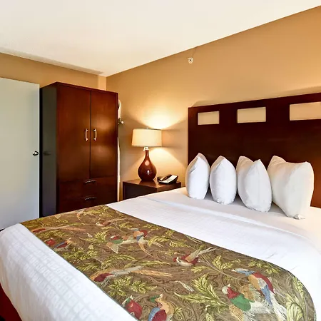 Grandstay Hotel & Suites La Crosse-3