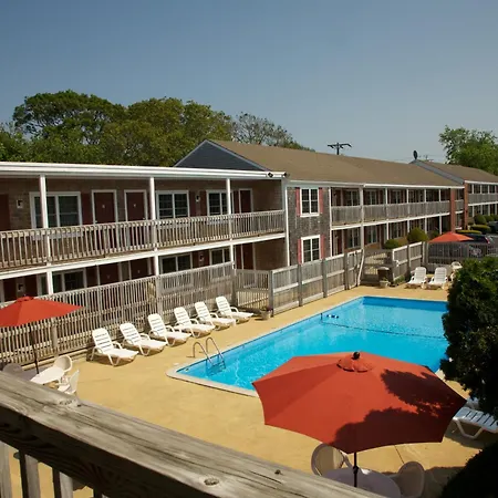 Holiday Hill Inn & Suites-3