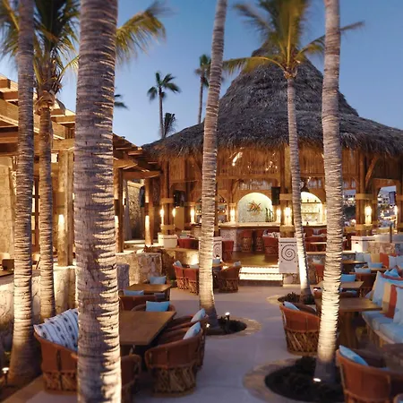 Hacienda Beach Club&Residences-2