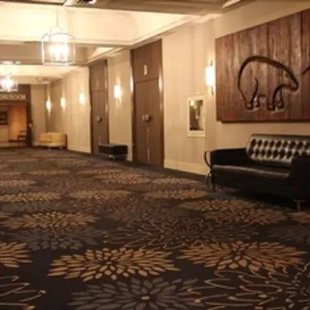 The Senator Hotel & Conference Center Timmins-3