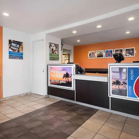 Motel 6-Buena Park, Ca - Knotts Berry Farm - Disneyland-2