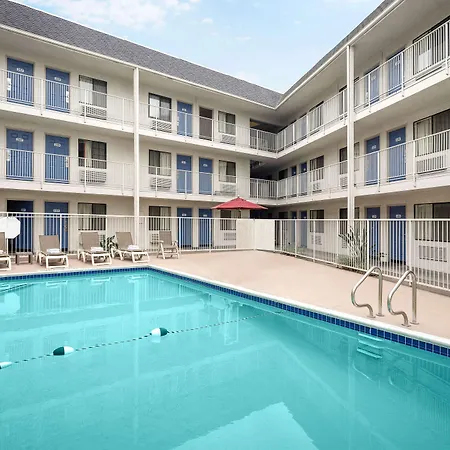 Motel 6-Buena Park, Ca - Knotts Berry Farm - Disneyland-3