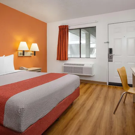 Motel 6-Buena Park, Ca - Knotts Berry Farm - Disneyland-2