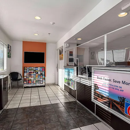 Motel 6-Temecula, Ca - Historic Old Town-2